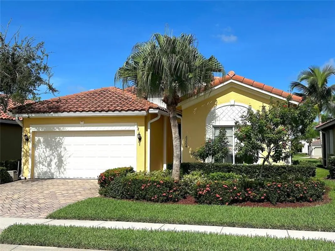 Property Slideshow image 1 of 32 | 6204 thames pl, Vero Beach, FL, 32966