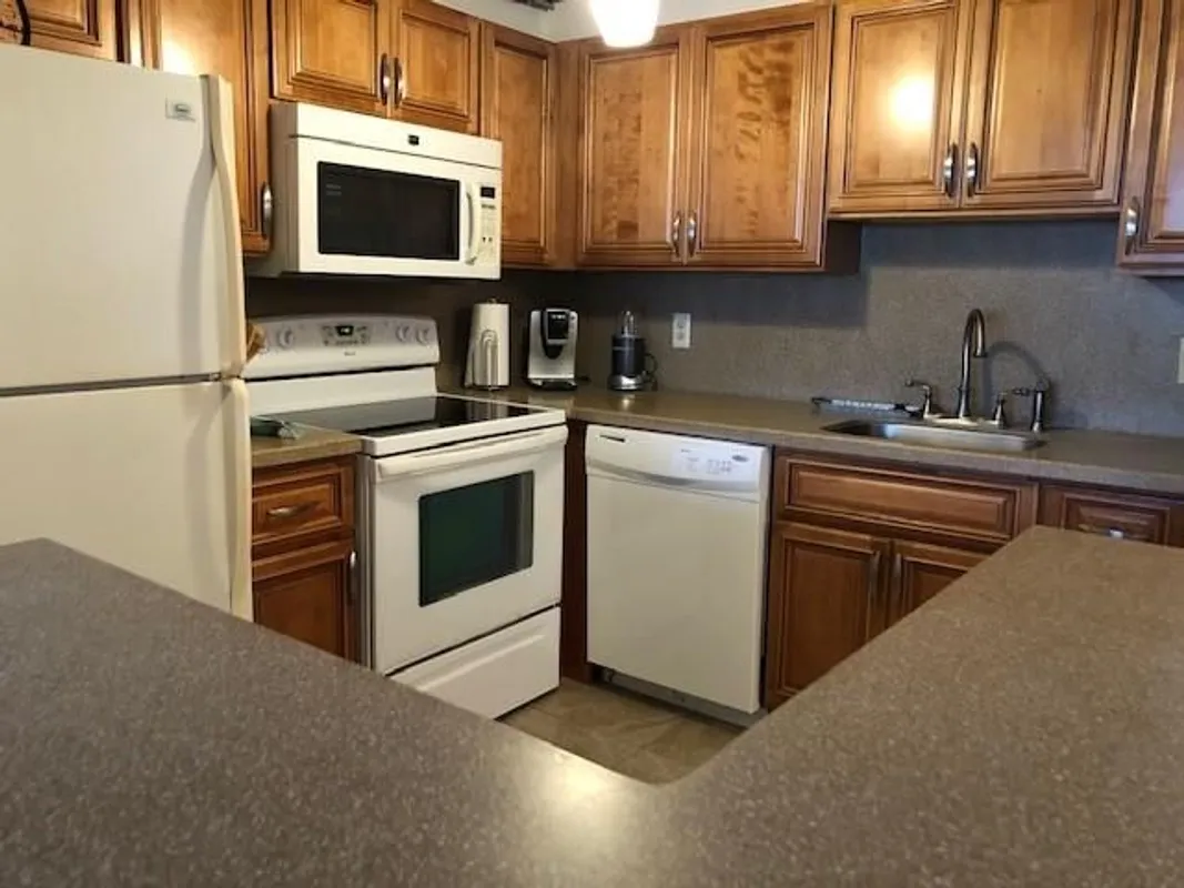 Property Slideshow image 1 of 14 | 246 brittany f # 246, Delray Beach, FL, 33446