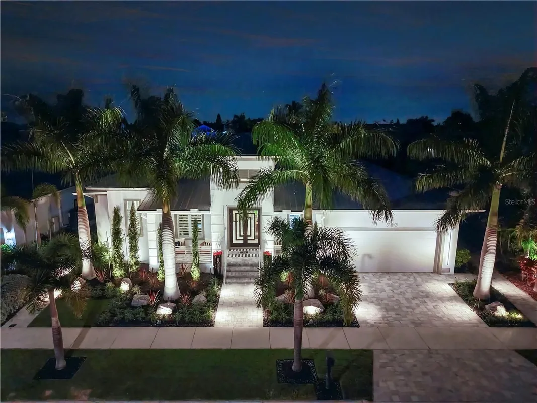 Property Slideshow image 1 of 2 | 703 pinckney dr, Apollo Beach, FL, 33572