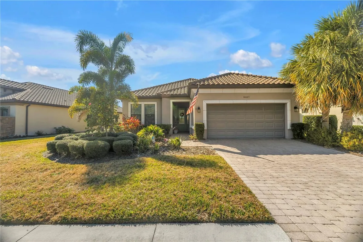 Property Slideshow image 1 of 53 | 10025 craftsman park way, Palmetto, FL, 34221