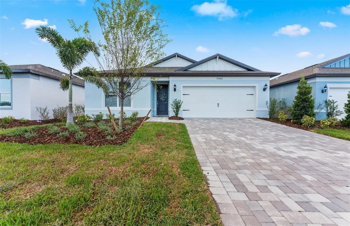 Property Slideshow image 1 of 32 | 9445 daylight dr, Parrish, FL, 34219