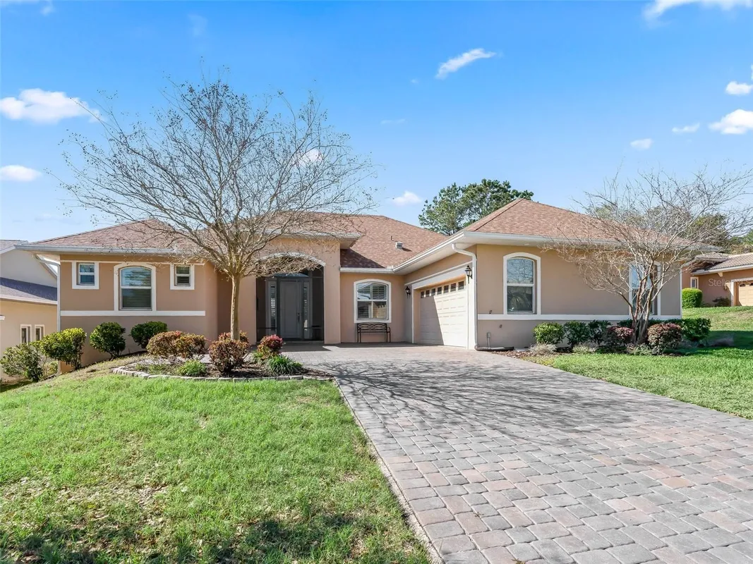Property Slideshow image 1 of 53 | 5414 sandy hill ln, Lady Lake, FL, 32159