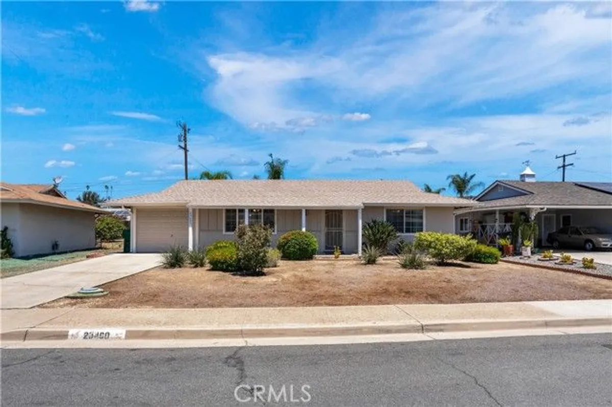 Property Slideshow image 1 of 36 | 29400 thornhill dr, Menifee, CA, 92586