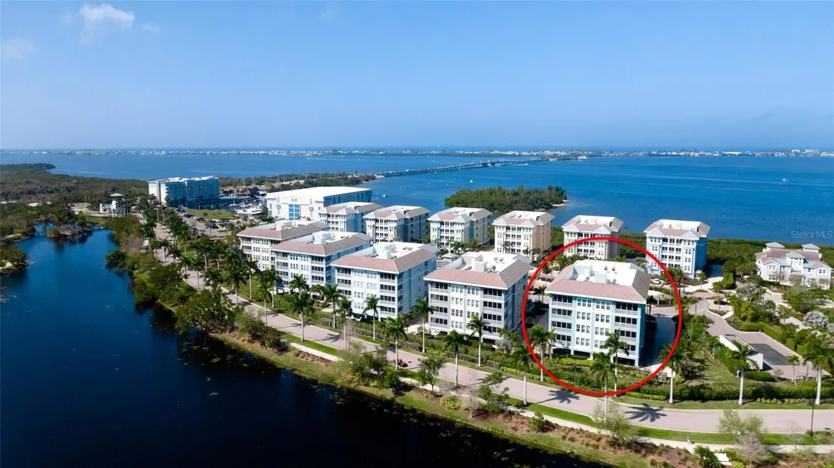 Property Slideshow image 1 of 66 | 379 aruba cir 303, Bradenton, FL, 34209