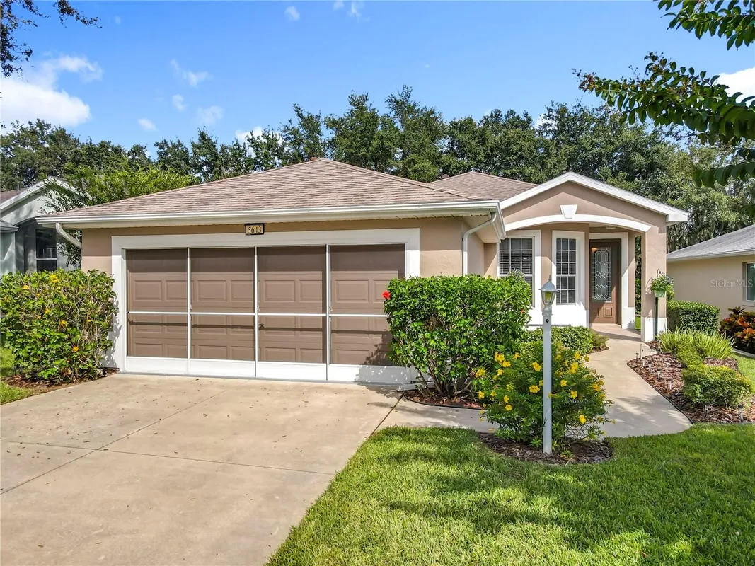 Property Slideshow image 1 of 59 | 5643 bounty cir, Tavares, FL, 32778