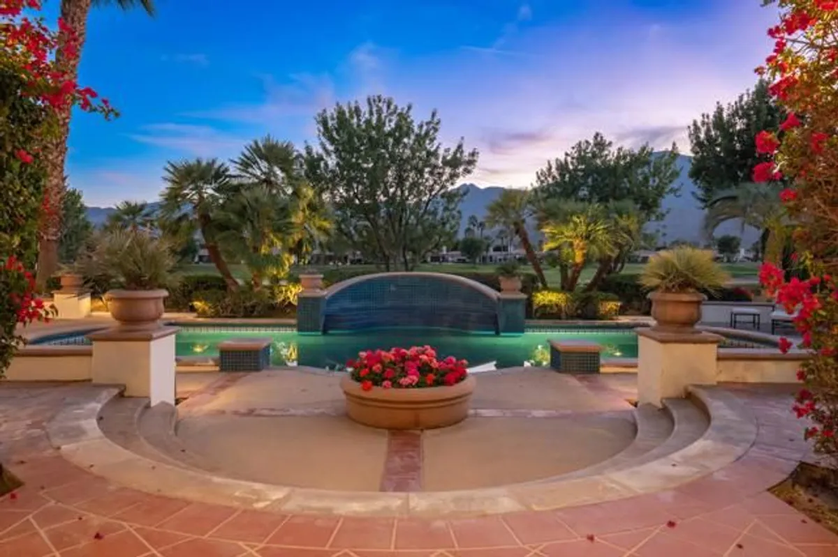 Property Slideshow image 1 of 40 | 80935 weiskopf, La Quinta, CA, 92253