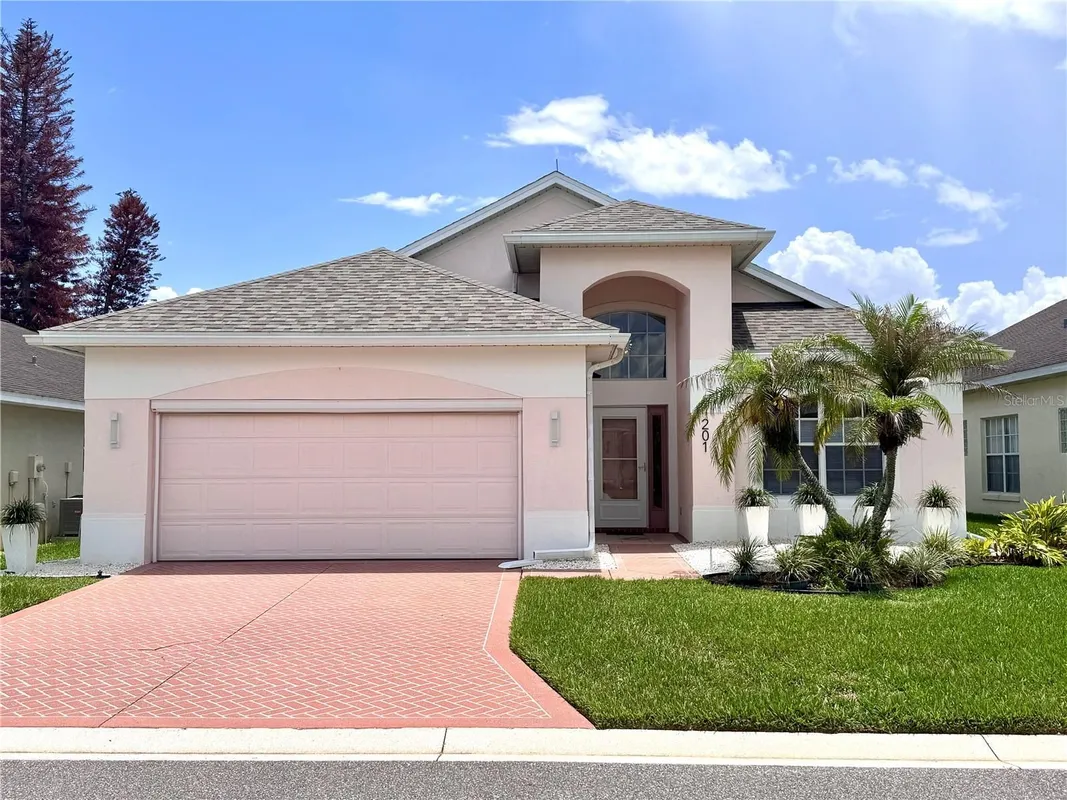 Property Slideshow image 1 of 21 | 201 prather dr, Davenport, FL, 33837