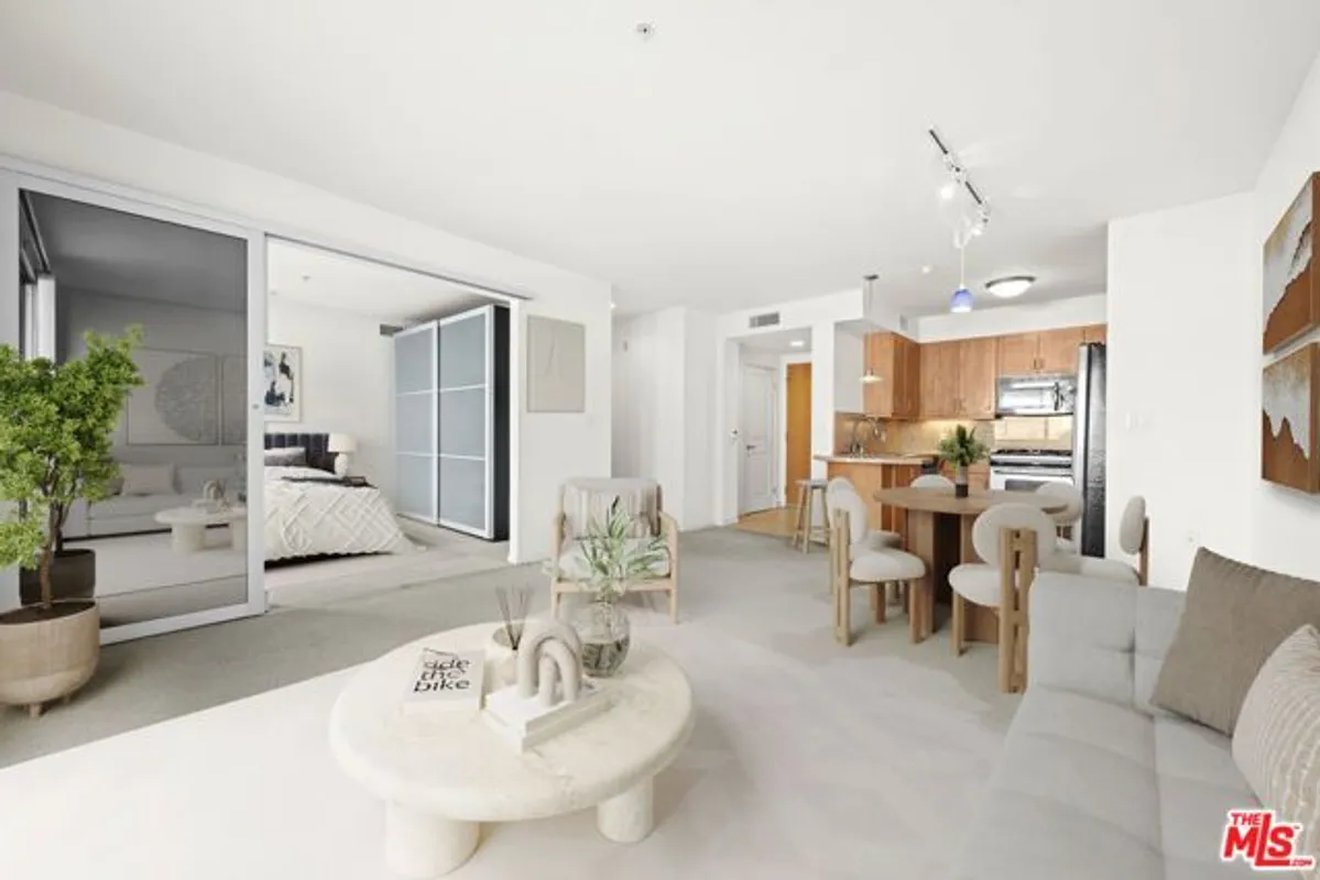 Property Slideshow image 1 of 35 | 267 s san pedro st unit 508, Los Angeles, CA, 90012