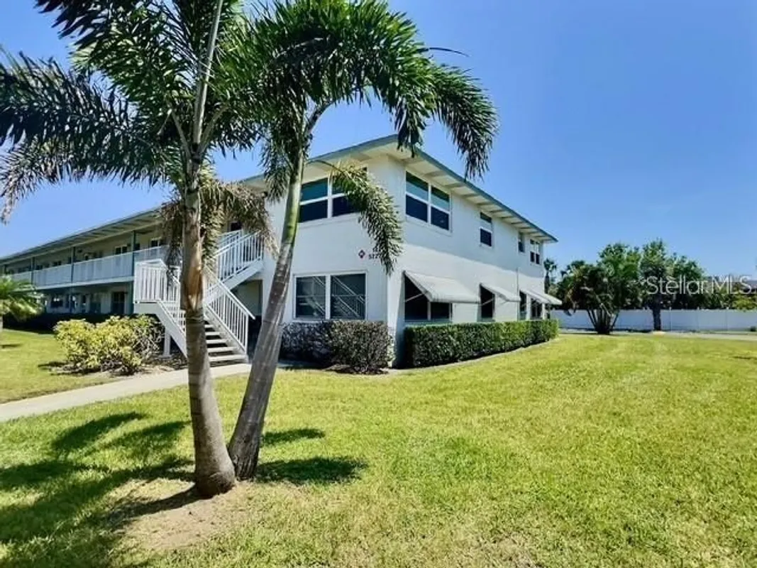 Property Slideshow image 1 of 13 | 5227 81st ln 26, St Petersburg, FL, 33709