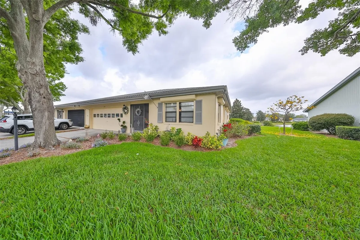 Property Slideshow image 1 of 40 | 1417 langley dr, Sun City Center, FL, 33573