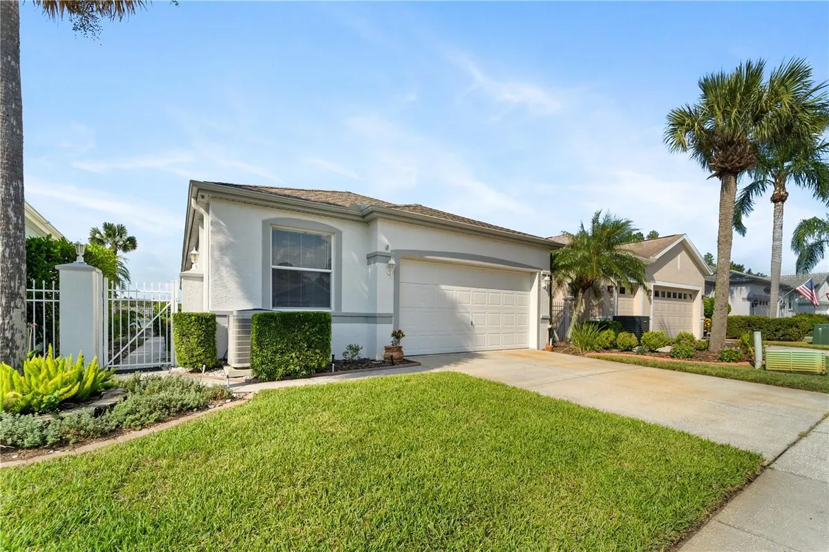 Property Slideshow image 1 of 44 | 20941 tangor rd, Land O Lakes, FL, 34637