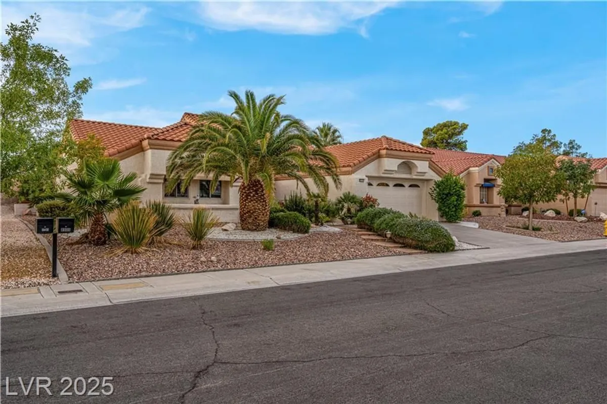 Property Slideshow image 1 of 60 | 8909 meadowood dr, Las Vegas, NV, 89134