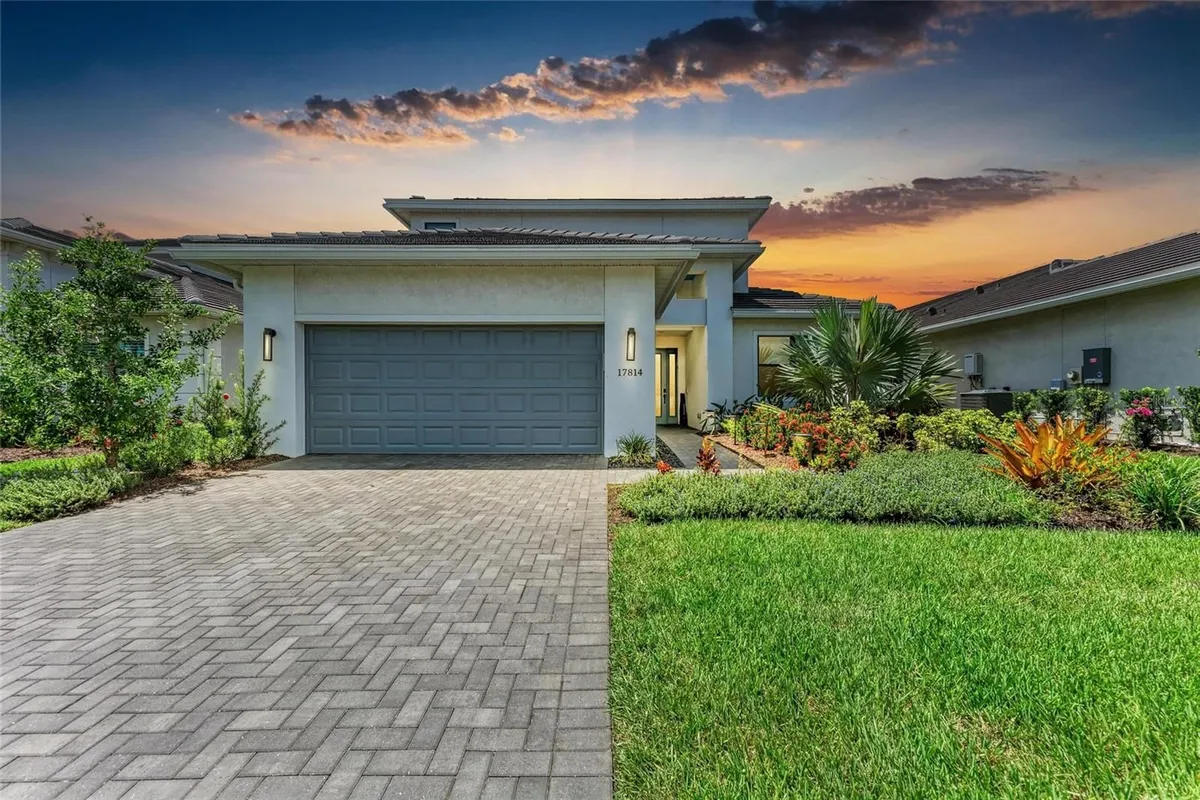 Property Slideshow image 1 of 83 | 17814 cresswind ter, Bradenton, FL, 34211