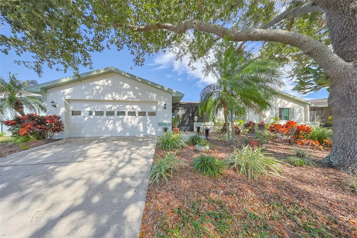 Property Slideshow image 1 of 69 | 1318 leland dr, Sun City Center, FL, 33573