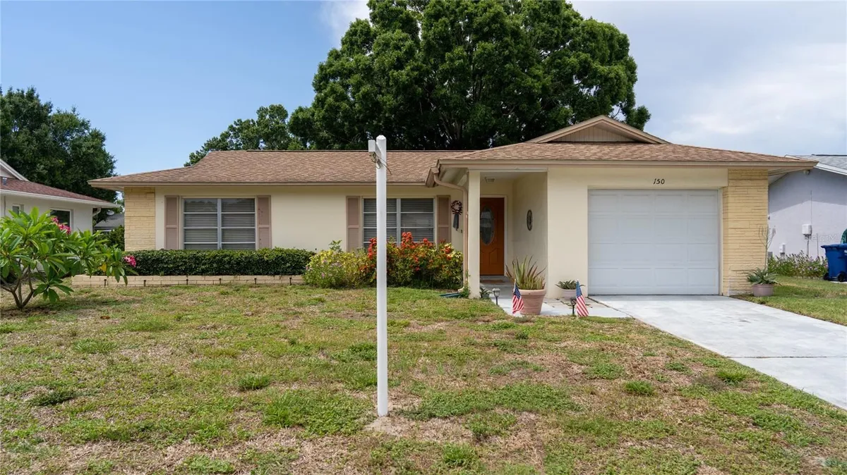 Property Slideshow image 1 of 15 | 150 stafford cir, Palm Harbor, FL, 34684