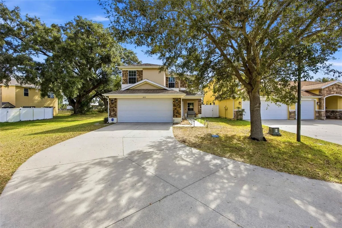 Property Slideshow image 1 of 41 | 4913 ne 122nd ave, Oxford, FL, 34484