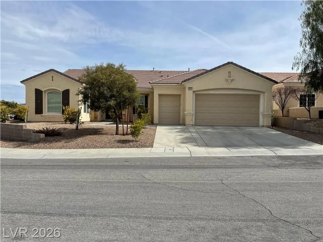Property Slideshow image 1 of 46 | 2084 clearwater lake dr, Henderson, NV, 89044