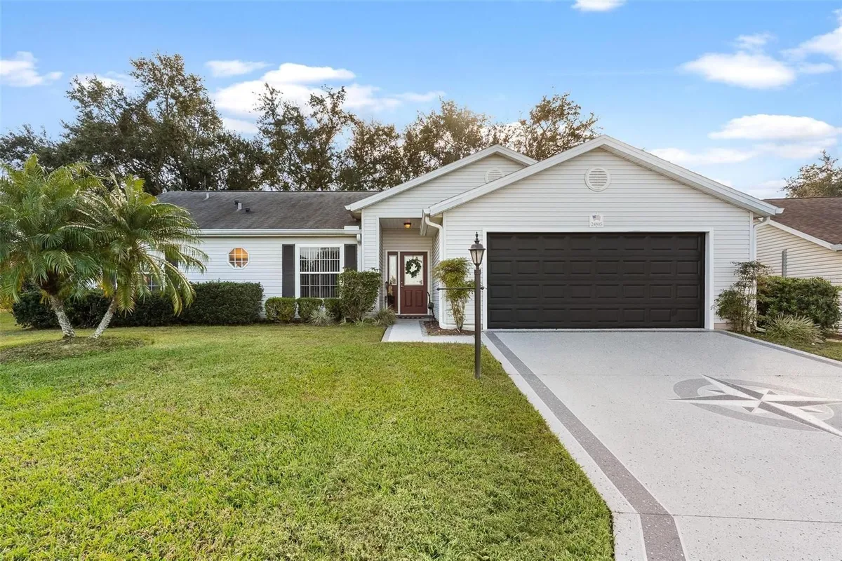 Property Slideshow image 1 of 43 | 24805 riverboat bnd, Leesburg, FL, 34748