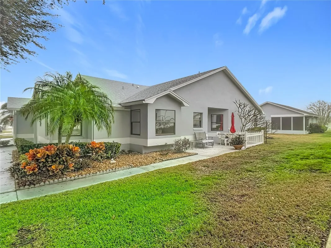 Property Slideshow image 1 of 35 | 6380 egret dr 19, Lakeland, FL, 33809