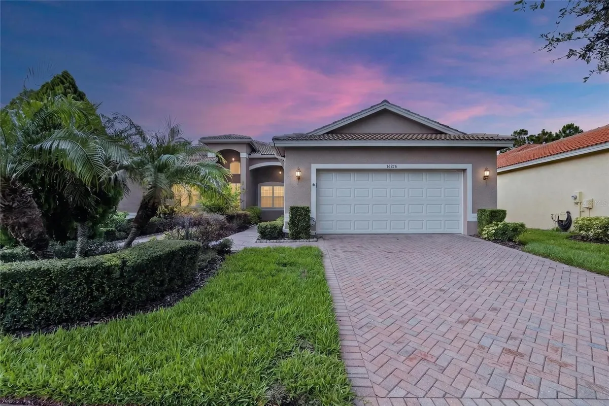 Property Slideshow image 1 of 47 | 16216 amethyst key dr drive, Wimauma, FL, 33598