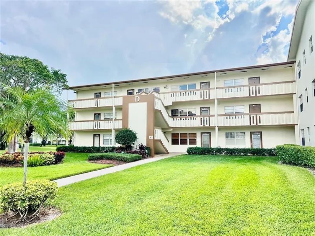 Property Slideshow image 1 of 18 | 129 mansfield d # 129, Boca Raton, FL, 33434