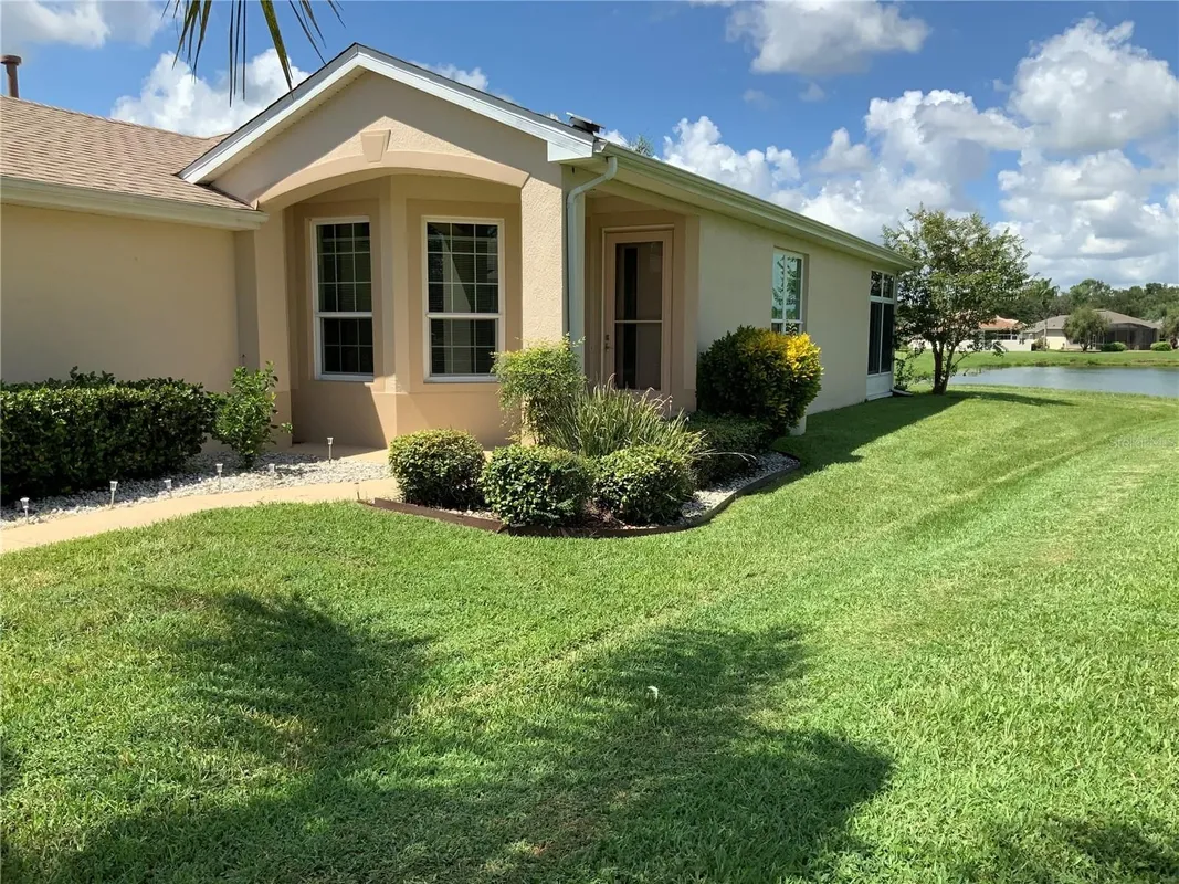 Property Slideshow image 1 of 26 | 27123 nostalgia dr, Leesburg, FL, 34748