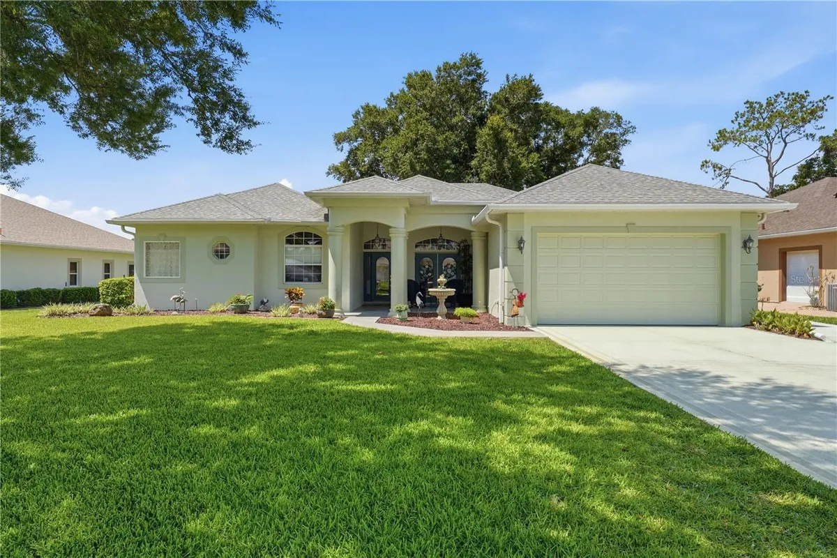 Property Slideshow image 1 of 55 | 5453 grove mnr, Lady Lake, FL, 32159