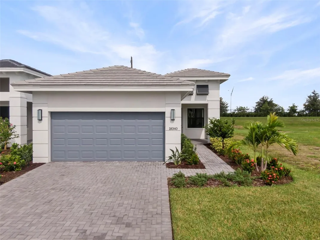 Property Slideshow image 1 of 47 | 18340 rockport pl, Lakewood Ranch, FL, 34211