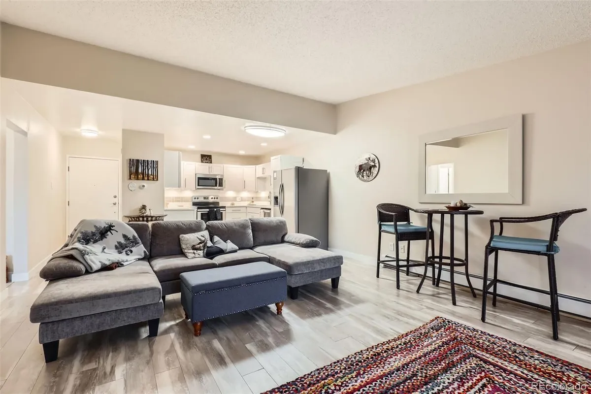 Property Slideshow image 1 of 35 | 3144 s wheeling way 401, Aurora, CO, 80014