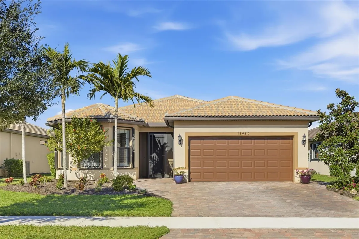 Property Slideshow image 1 of 49 | 13480 esposito st, Venice, FL, 34293