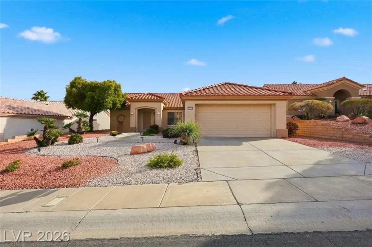 Property Slideshow image 1 of 45 | 10713 paradise point dr, Las Vegas, NV, 89134