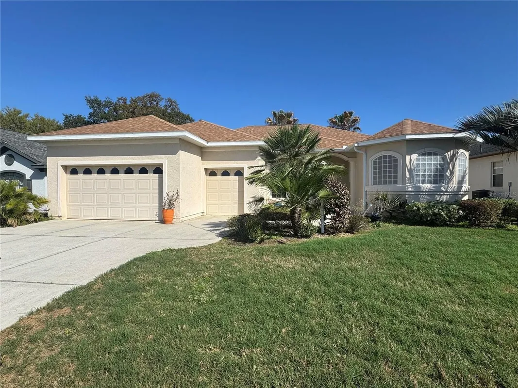 Property Slideshow image 1 of 61 | 12135 se 172nd ln, Summerfield, FL, 34491