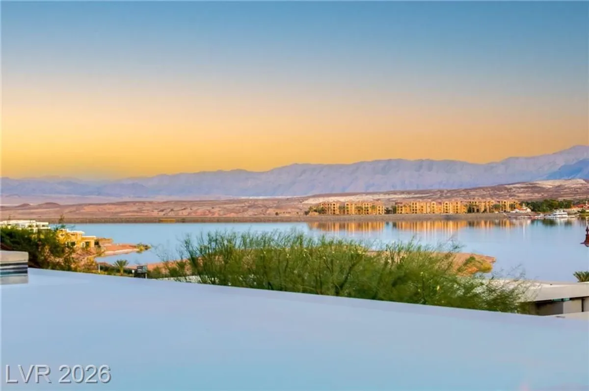 Property Slideshow image 1 of 80 | 20 highland cove ln, Henderson, NV, 89011