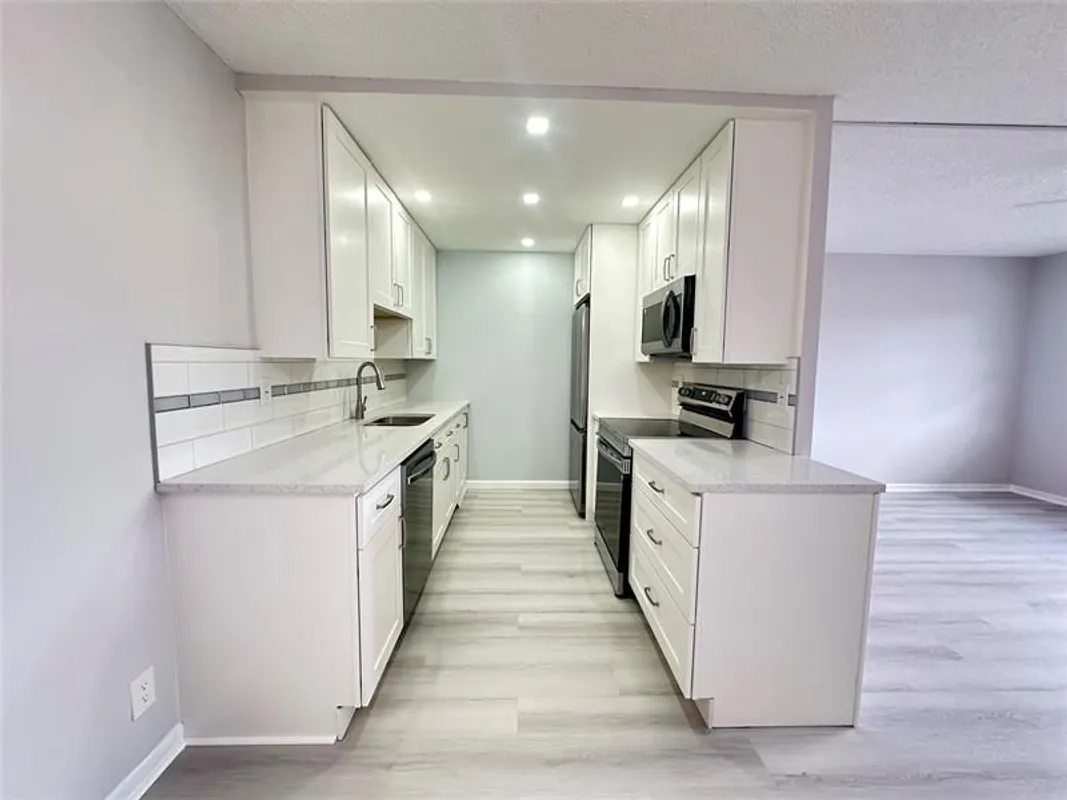 Property Slideshow image 1 of 66 | 2048 newport n # 2048, Deerfield Beach, FL, 33442