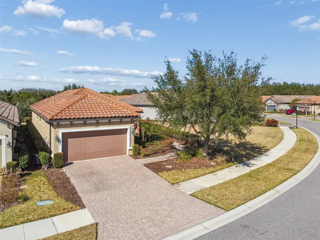 Property Slideshow image 1 of 65 | 8440 alberata vista dr, Tampa, FL, 33647