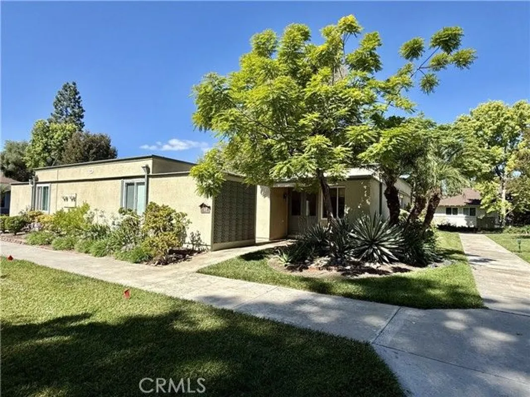 Property Slideshow image 1 of 19 | 111 via estrada e, Laguna Woods, CA, 92637
