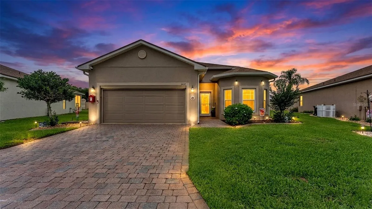 Property Slideshow image 1 of 47 | 2452 salzburg loop, Winter Haven, FL, 33884