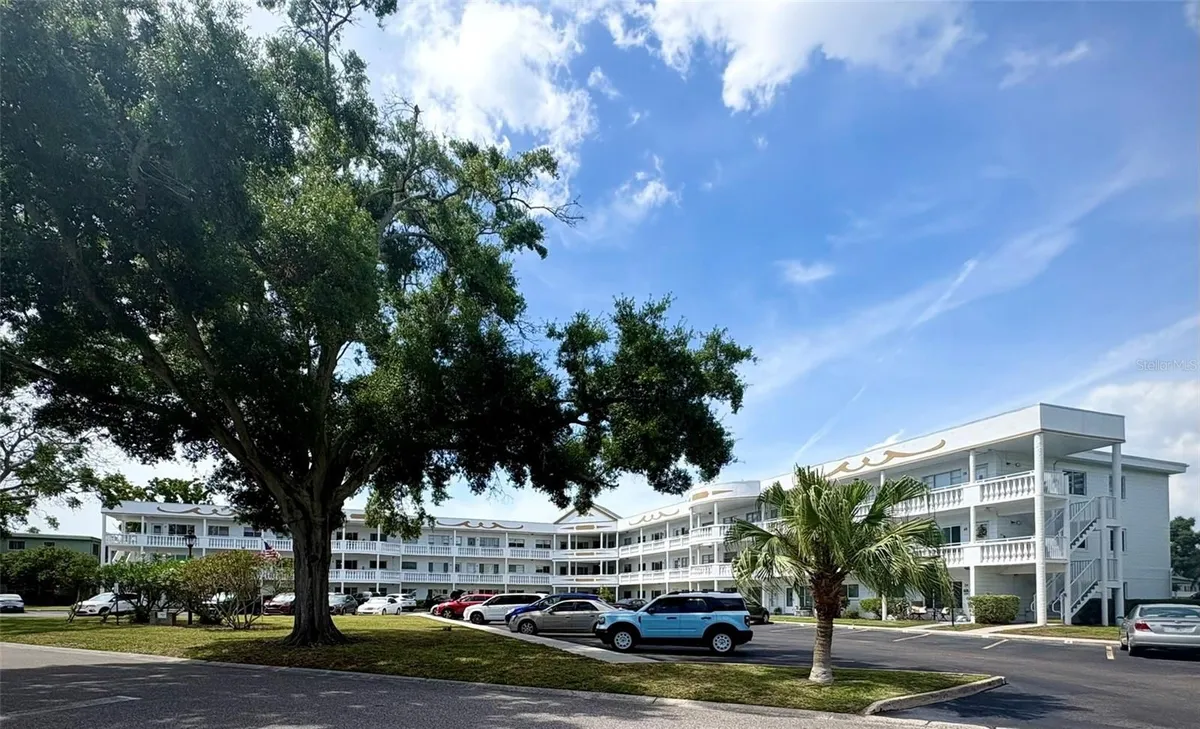 Property Slideshow image 1 of 43 | 2428 columbia dr 36, Clearwater, FL, 33763