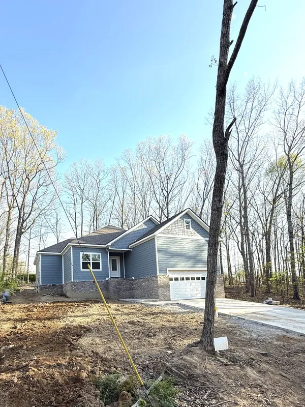 Property Slideshow image 1 of 12 | 169 anglewood dr, Crossville, TN, 38558