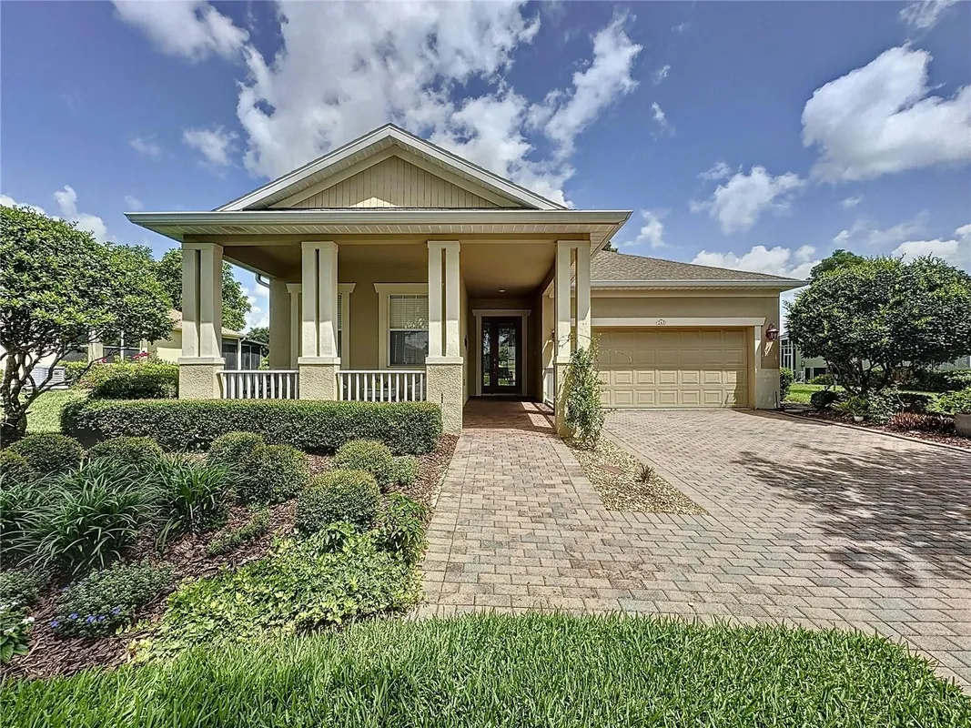 Property Slideshow image 1 of 70 | 243 bayou bend rd, Groveland, FL, 34736
