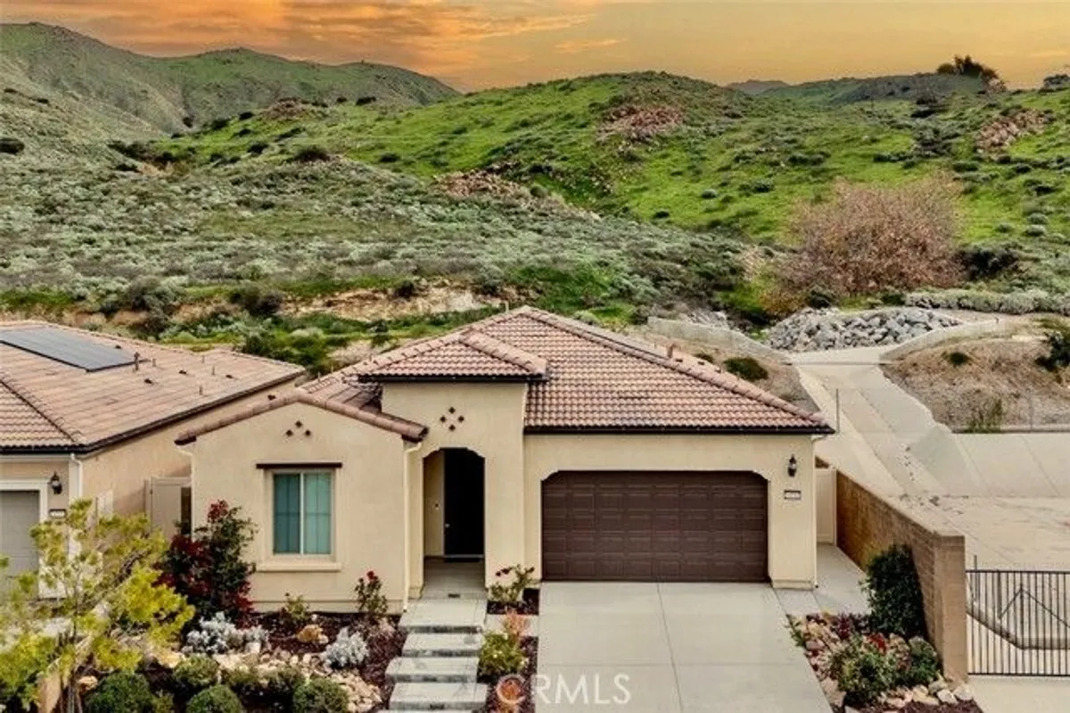 Property Slideshow image 1 of 32 | 24142 evesong dr, Corona, CA, 92883