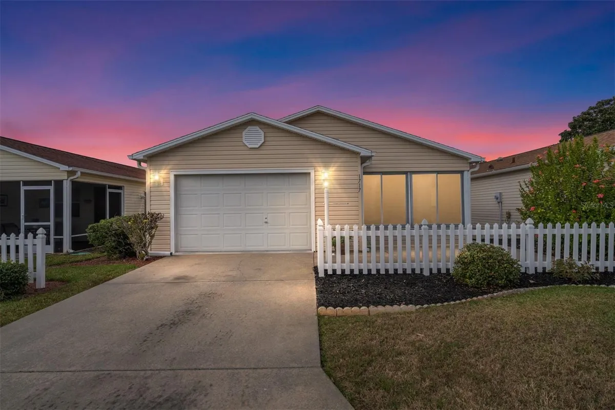 Property Slideshow image 1 of 32 | 1717 moreno pl, The Villages, FL, 32159