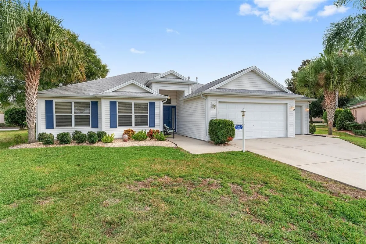 Property Slideshow image 1 of 72 | 560 smithfield pl, The Villages, FL, 32162