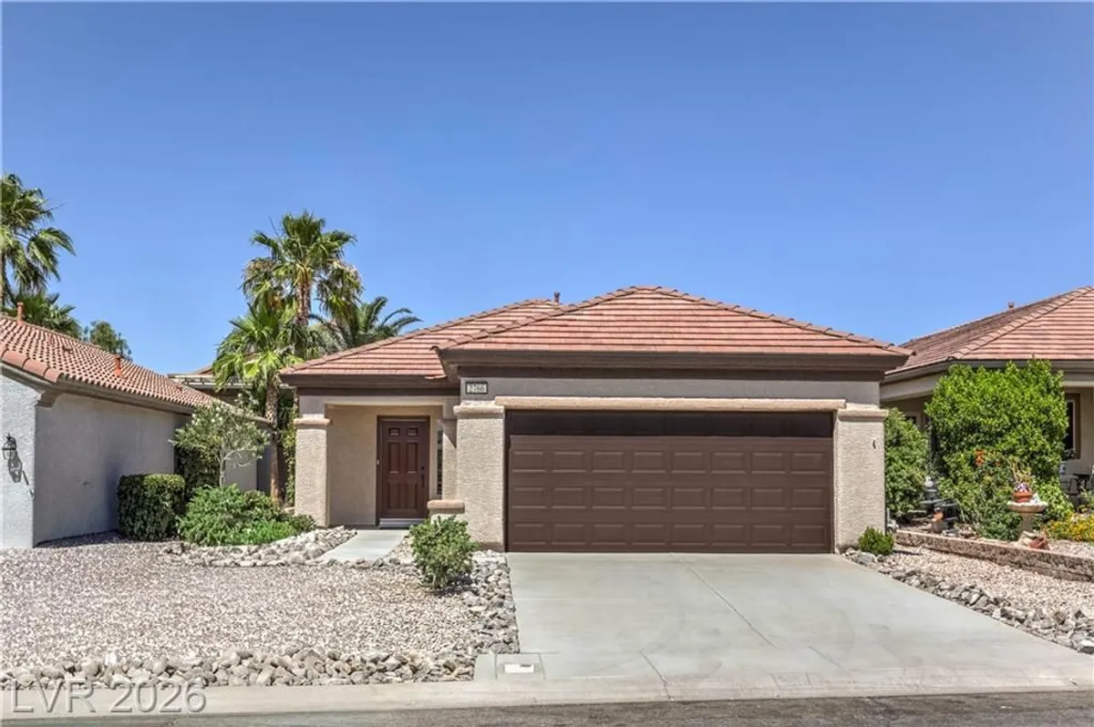 Property Slideshow image 1 of 40 | 2766 meadow park ave, Henderson, NV, 89052