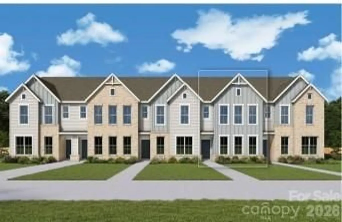 Property Slideshow image 1 of 2 | 13049 benessare ln, Matthews, NC, 28105