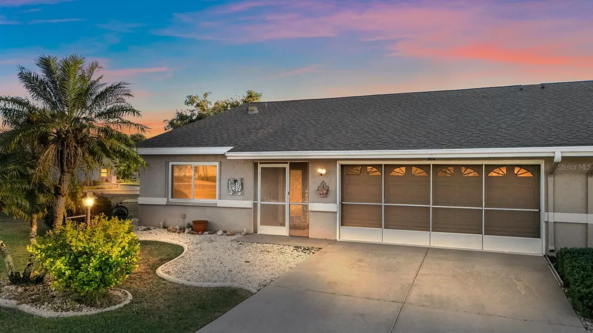 Property Slideshow image 1 of 43 | 302 stroll ln, Sun City Center, FL, 33573