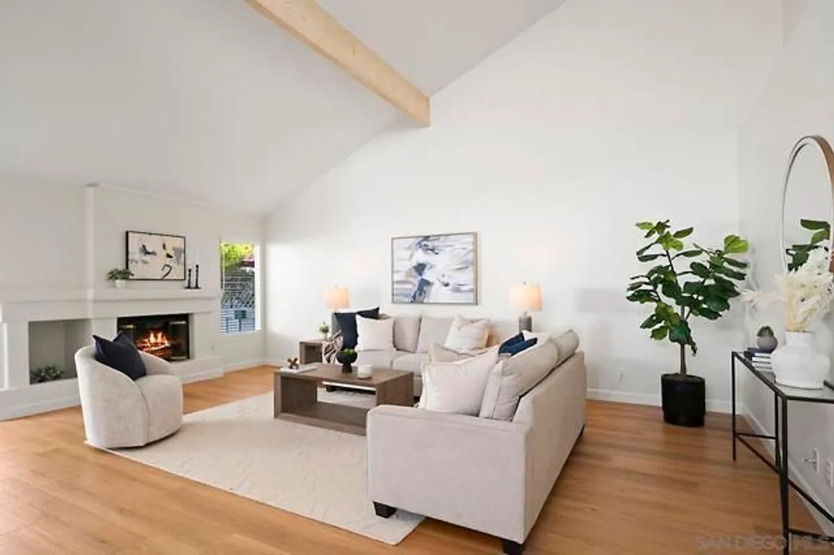 Property Slideshow image 1 of 13 | 4094 arcadia way, Oceanside, CA, 92056