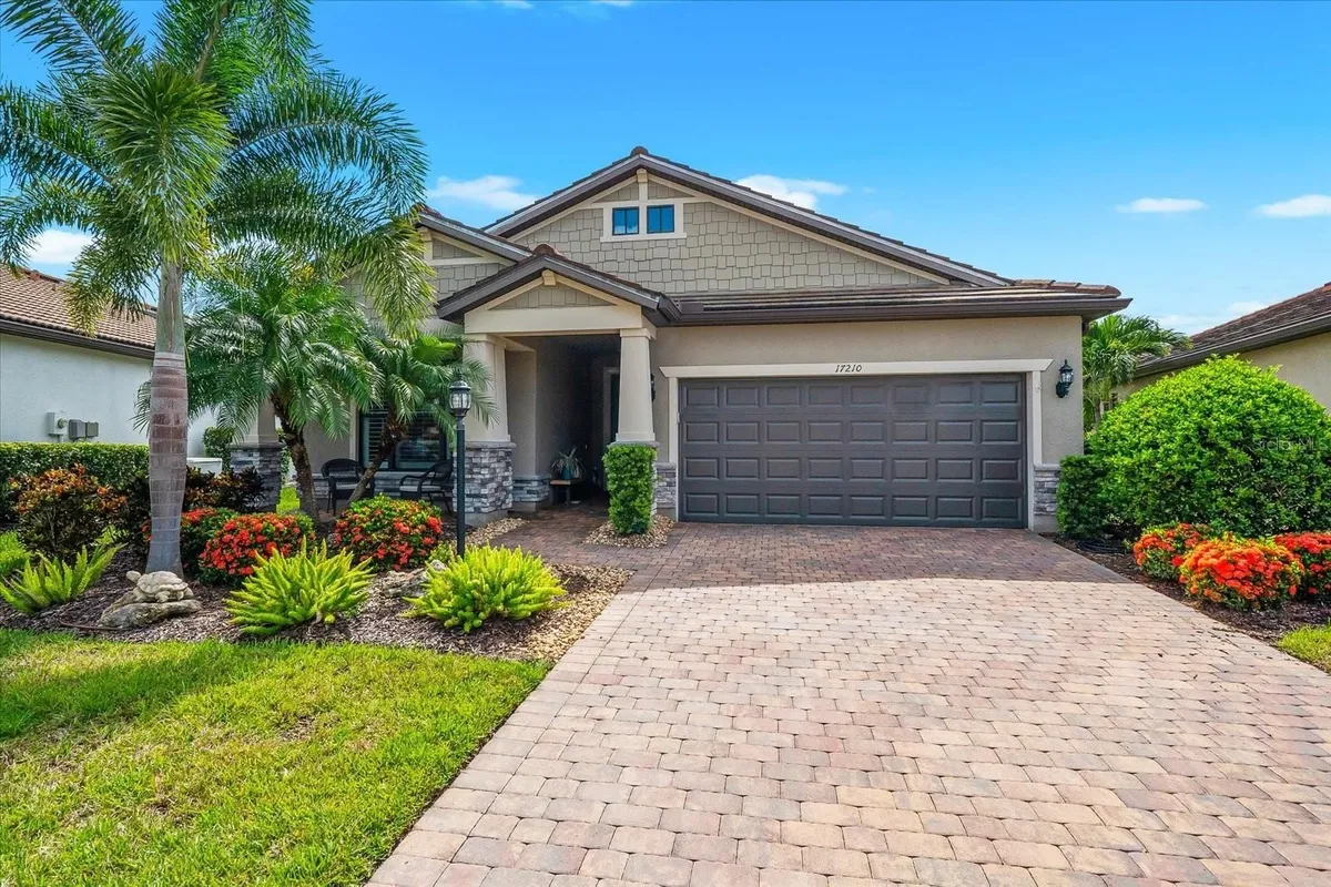 Property Slideshow image 1 of 95 | 17210 seaford way, Lakewood Ranch, FL, 34202