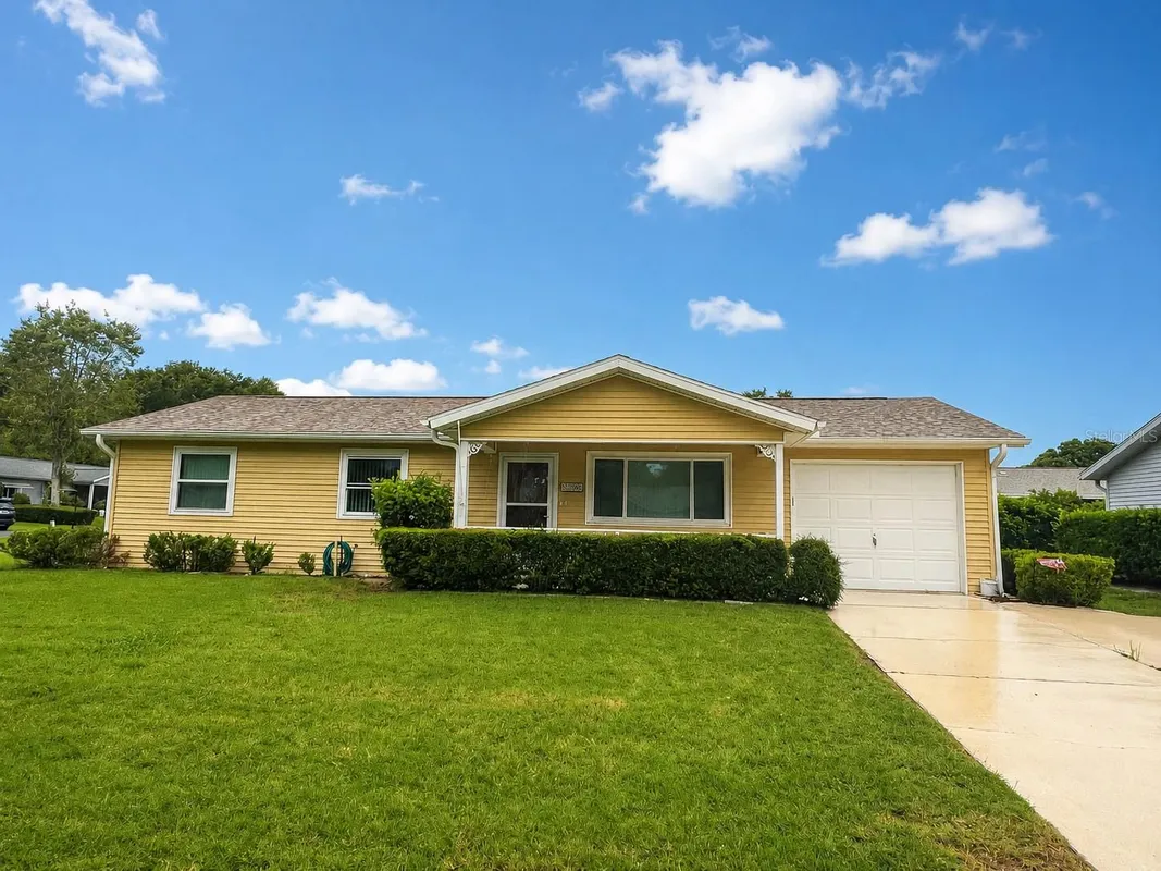 Property Slideshow image 1 of 15 | 8565 sw 109th st, Ocala, FL, 34481
