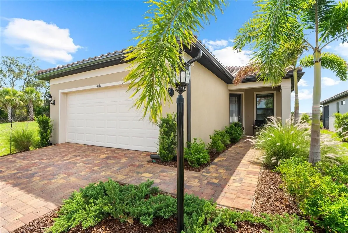 Property Slideshow image 1 of 99 | 6791 alstead cir, Bradenton, FL, 34202